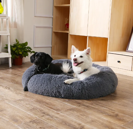 Cama acolchada en forma de dona para perros y gatos